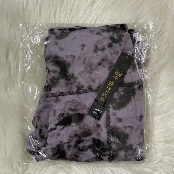 2 Piece Tie Dye Activewear Set - Bike Shorts and Sports Bra - Picture 4 of 16